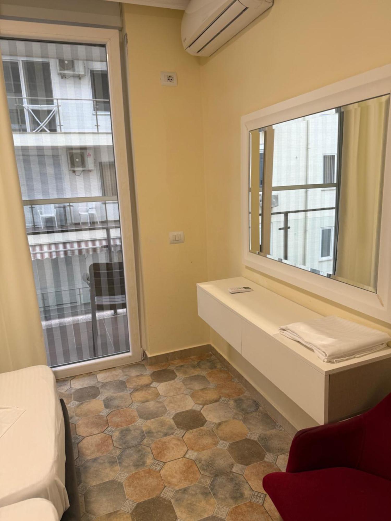 Shengjin Apartaments Luaran gambar